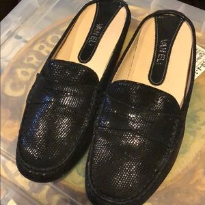 Vaneli mules
